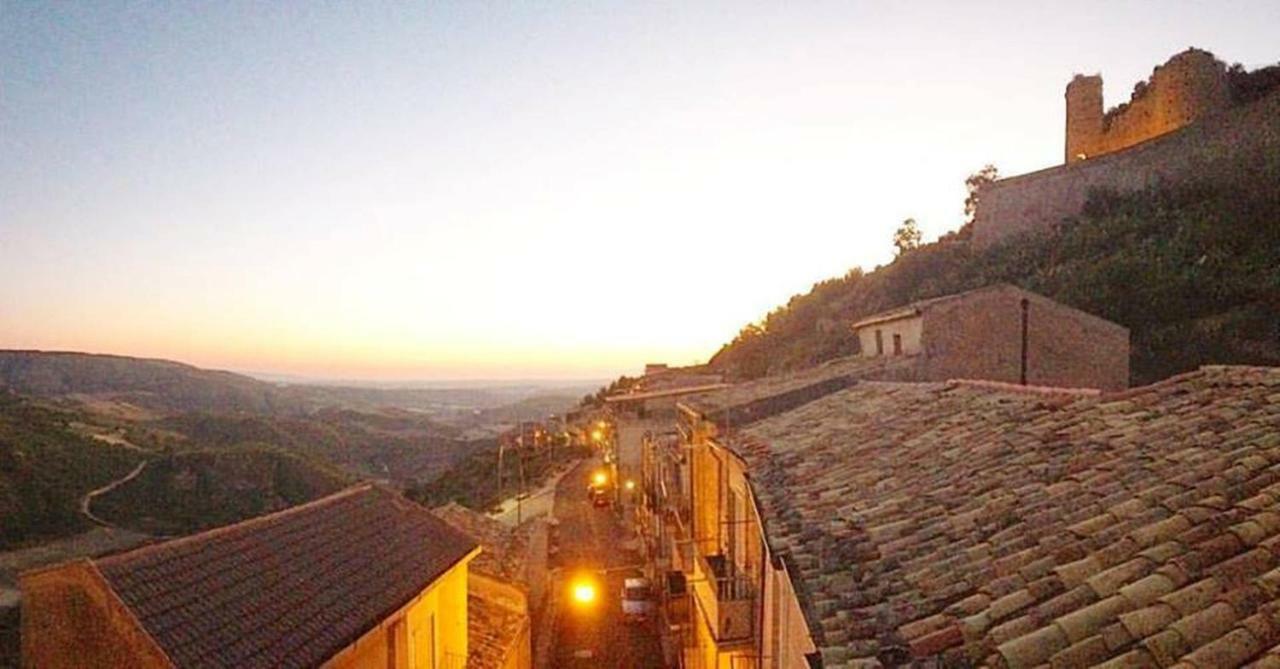 Hotel Experience Il Paesino Licodia Eubea Exterior foto