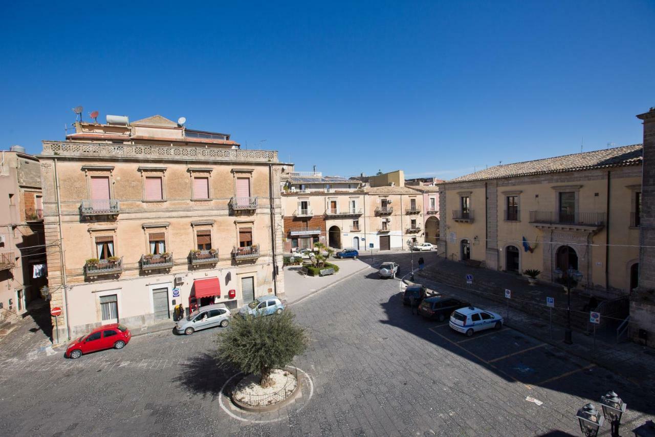 Hotel Experience Il Paesino Licodia Eubea Exterior foto
